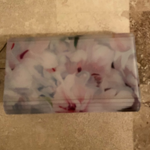 NWT Ted Baker Hanging Gardens Resin Clutch - Picture 5 of 6